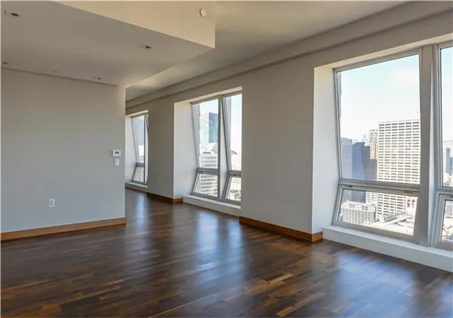 Photo 3 of Condo for sale at 400 5th Avenue #46-E, New York City, NY 10018 | MLS# RLS20078035 | Listing updated on 2026-04-25