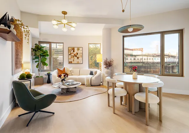 1st image of 24-01 Queens Plz N #1305, New York City, NY 11101 | MLS# RLS20078067