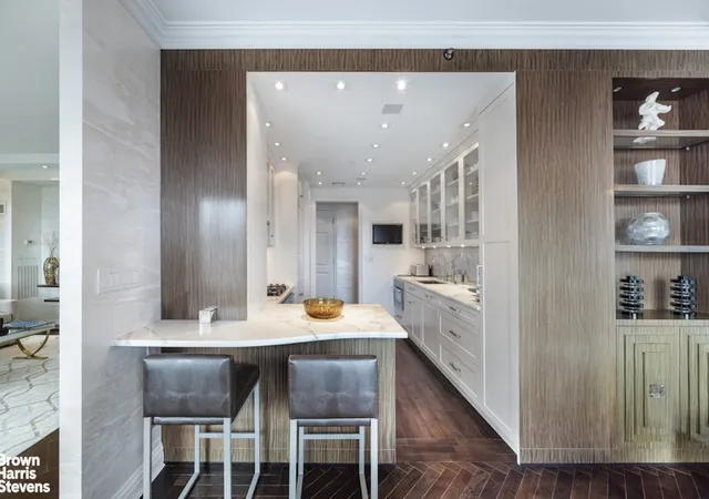 Listing Photo 4 - Condo for sale in building located at 15 W 63Rd St, New York City, NY 10023 - Unit #20B