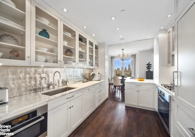 Listing Photo 5 - Condo for sale in building located at 15 W 63Rd St, New York City, NY 10023 - Unit #20B