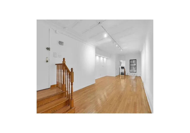 Photo 4 of House for sale at 314 W 52nd Street, New York City, NY 10019 | MLS# RLS20078132 | Listing updated on 2026-03-23