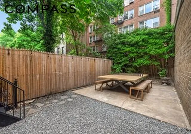 Photo 4 of Single family home for sale at 151 E 29th Street, New York, NY 10016 | MLS# RLS20078153 | Listing updated on 2026-07-09