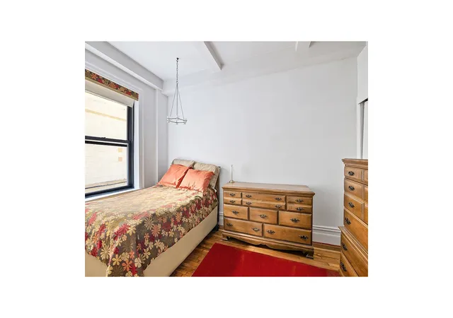 3rd image of 609 W 114Th St, New York City, NY 10025