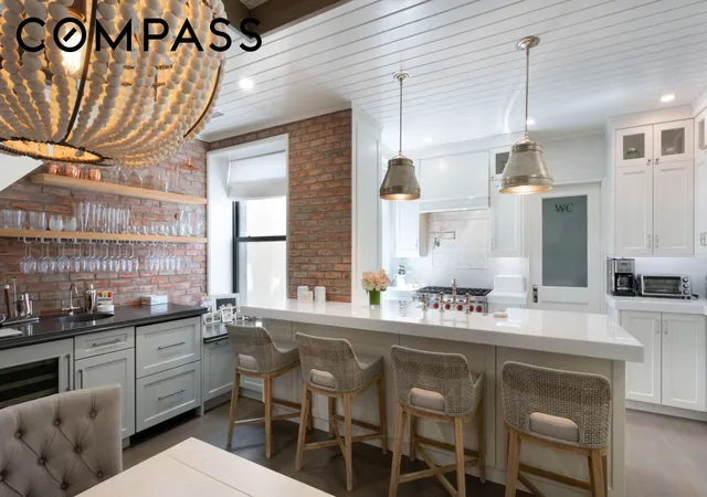 Homes for sale in New York City, NY | 176 W 87th St #4A, New York City, NY 10024 | MLS# RLS20069253