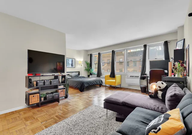 1st image of 150 E 37Th St #6G, New York City, NY 10016 | MLS# RLS20078210