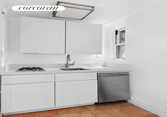 Photo 3 of Condo for sale at 10 Mitchell Pl #9E, New York, NY 10017 | MLS# RLS20078303 | Listing updated on 2026-07-25