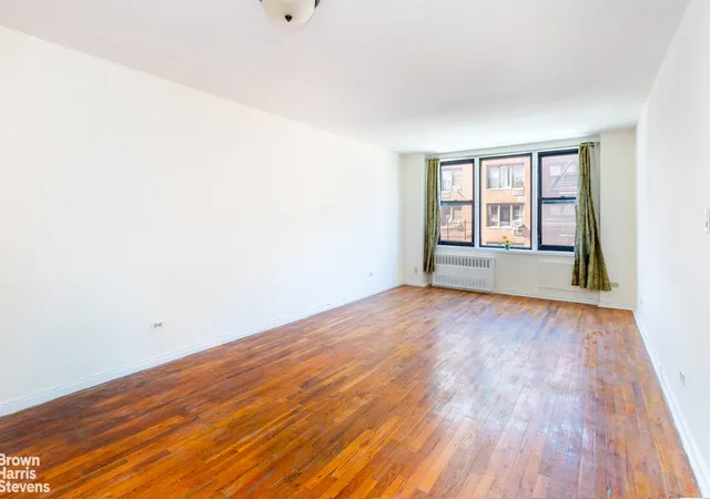 2nd image of 83-30 Vietor Ave #529, New York City, NY 11373 | MLS# RLS20078366