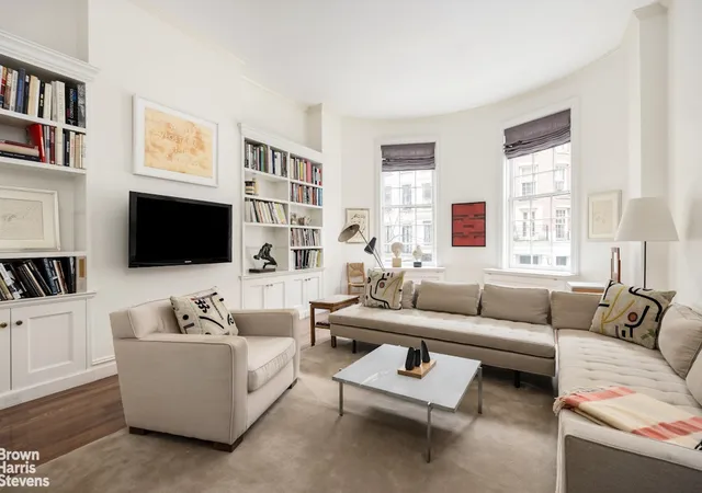 Photo 3 of Single family home for sale at 38 E 63rd Street, New York City, NY 10065 | MLS# RLS20078419 | Listing updated on 2026-07-03