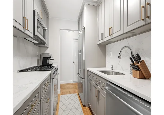 2nd image of 201 E 36Th St #8C, New York City, NY 10016 | MLS# RLS20078469