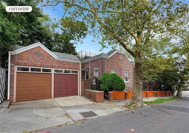 Listing Photo 5 - Condo for sale in building located at 67 Seeley St, New York City, NY 11218