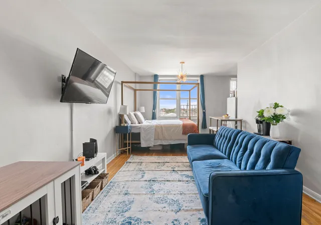 2nd image of 46 01 39th Ave #509, Sunnyside, NY 11104 | MLS# RLS20078647