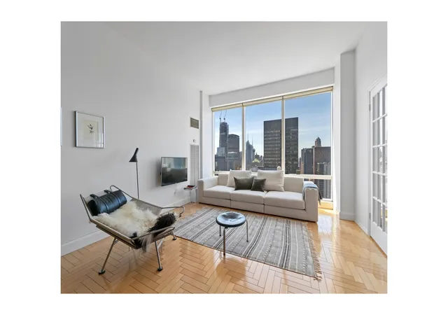 3rd image of 845 United Nations Plz #53E, New York, NY 10017 | MLS# RLS20078657