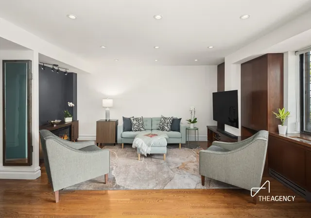 2nd image of 181 7Th Ave, New York City, NY 10011