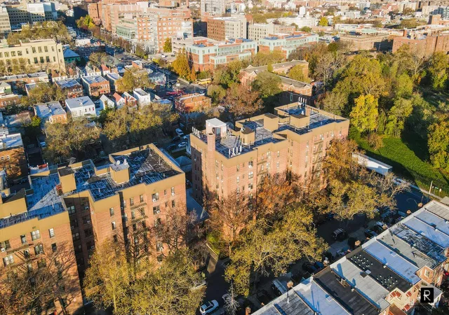 Homes for sale in New York City, NY | 10 E 43rd Street, New York City, NY 11203 | Houzeo