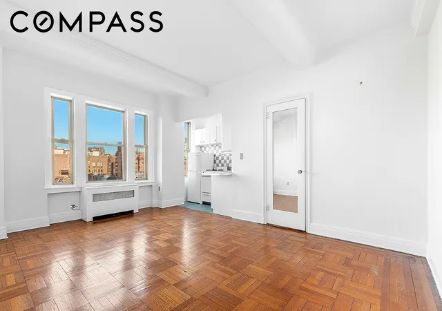2nd image of 24 5th Ave #831, New York City, NY 10011 | MLS# RLS20078817