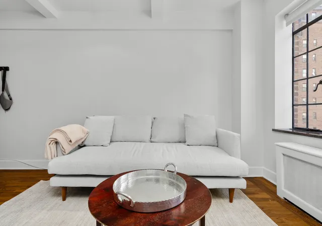 Photo 4 of Sale Pending at 25 Tudor City Pl #619, New York, NY 10017 | MLS# RLS20078874 | Listing updated on 2026-07-29