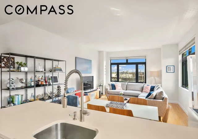 Listing Photo 5 - Condo for sale in building located at 11-02 49Th Ave, New York City, NY 11101 - Unit #4H