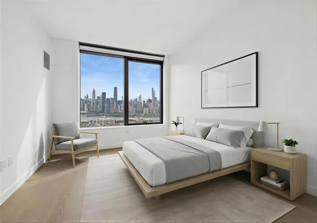 Photo 4 of House for sale at 3 Court Sq #3201, New York, NY 10009 | MLS# RLS20079104 | Listing updated on 2026-08-04