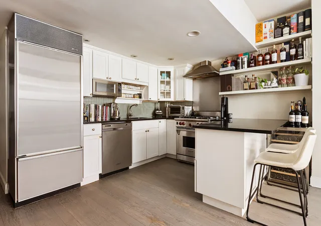 Photo 4 of House for sale at 220 E 5th Street #2, New York City, NY 10003 | MLS# RLS20079138 | Listing updated on 2026-05-15