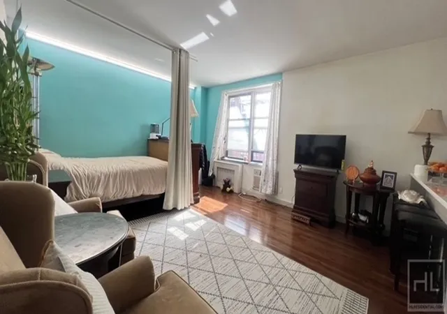 4th image of 87-10 51St Ave #4N, Elmhurst, NY 11373 | MLS# RLS20079256