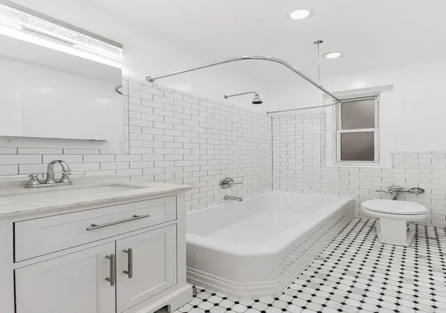 Photo 1 of Sale Pending at 161 E 91st Street #2B, New York City, NY 10128 | MLS# RLS20079365 | Listing updated on 2026-04-09