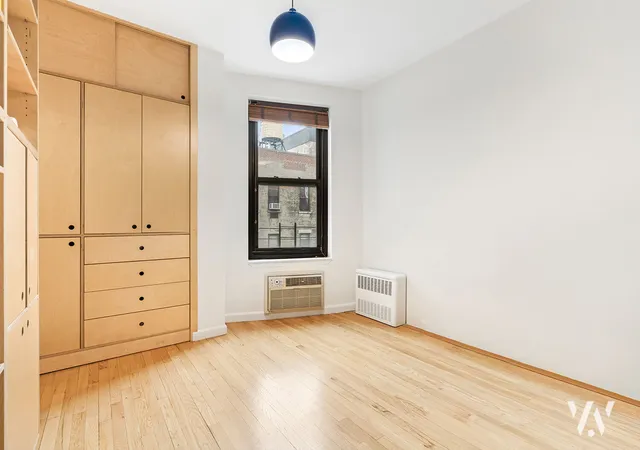Photo 4 of Sale Pending at 250 W 103rd Street #10A, New York, NY 10025 | MLS# RLS20079461 | Listing updated on 2026-10-01