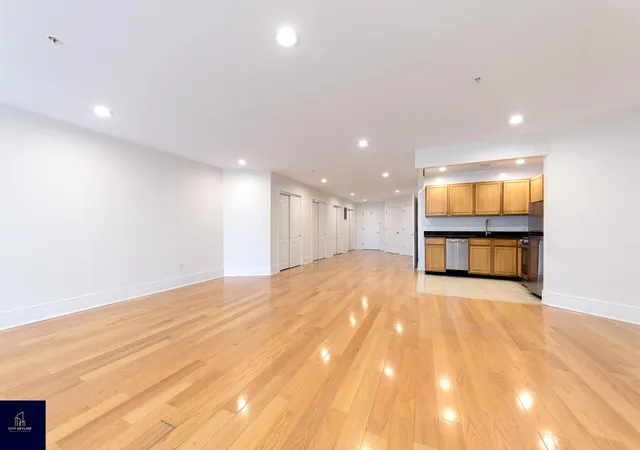 5th image of 19-19 24Th Ave #L-503, Astoria, NY 11102 | MLS# RLS20079481