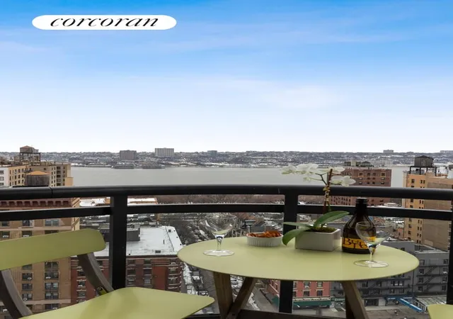 3rd image of 272 W 107Th St, New York City, NY 10025
