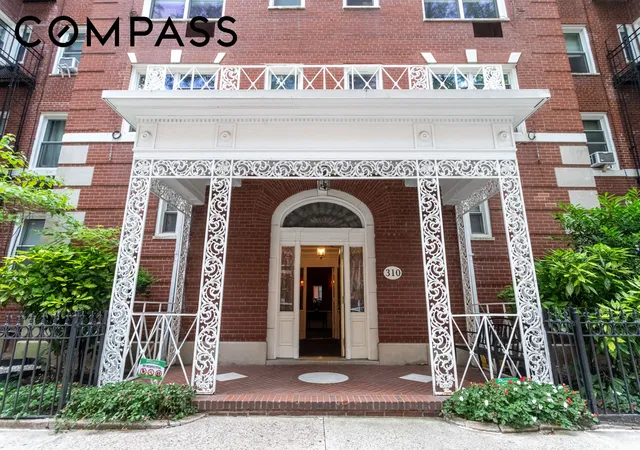 Photo 4 of House for sale at 310 W 55th Street #4K, New York, NY 10019 | MLS# RLS20079074 | Listing updated on 2026-07-15