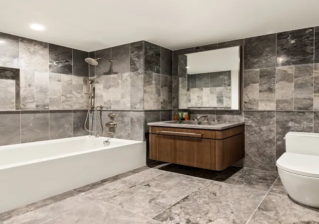 2nd image of 208 Delancey St, New York City, NY 10002