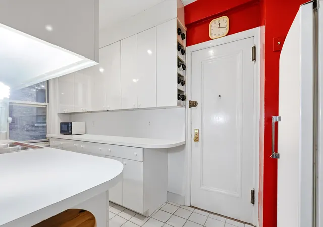 Listing Photo 5 - Condo for sale in building located at 51 E 90Th St, New York City, NY 10128 - Unit #2-A