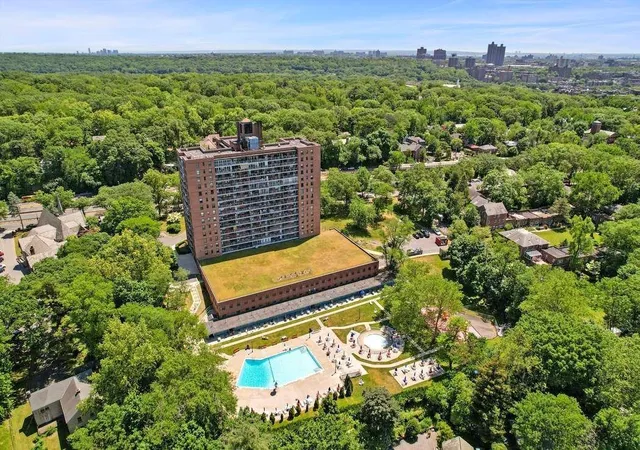 15th image of 4705 Henry Hudson Pkwy W #10J, Bronx, NY 10471 | MLS# RLS20079760