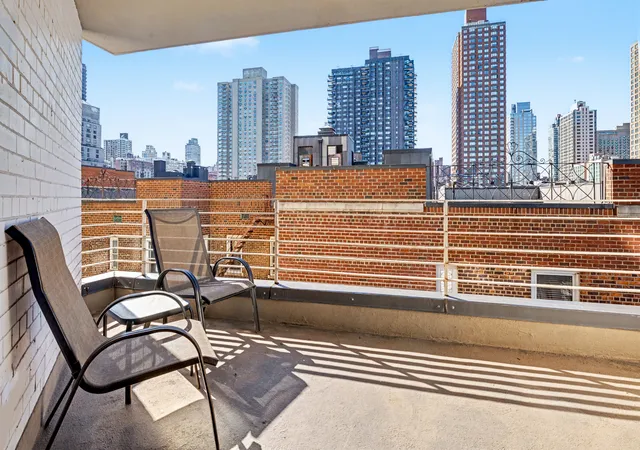 Photo 3 of Sale Pending at 200 E End Ave #7B, New York City, NY 10128 | MLS# RLS20079806 | Listing updated on 2026-08-30
