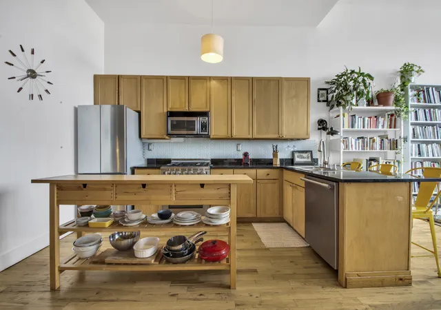 Photo 2 of Sale Pending at 689 Myrtle Ave #3B, New York City, NY 11205 | MLS# RLS20079809 | Listing updated on 2026-05-12