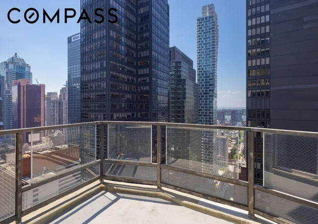 2nd image of 159 W 53rd St #34E, New York City, NY 10019 | MLS# RLS20079245