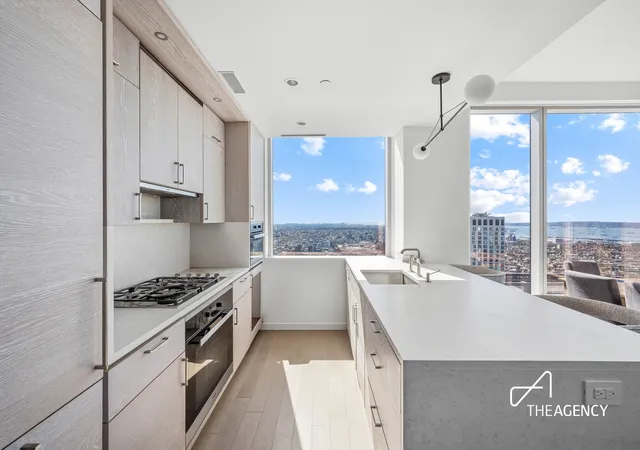 2nd image of 1 City Pt #63H, Brooklyn, NY 11201 | MLS# RLS20079890