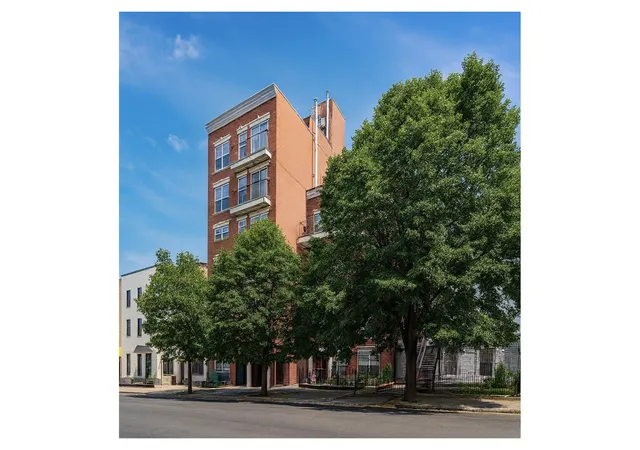 2nd image of 216 Calyer St #2B, New York City, NY 11222 | MLS# RLS20080014
