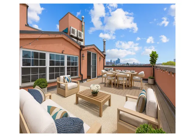 Photo 2 of Sale Pending at 216 Calyer St #5A, New York City, NY 11222 | MLS# RLS20080016 | Listing updated on 2026-10-08