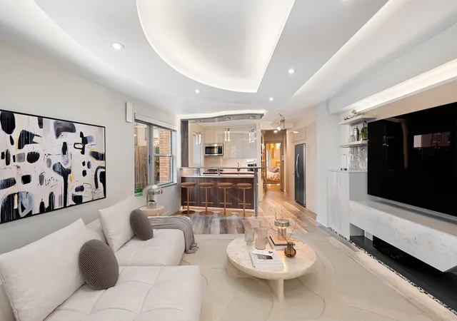 5th image of 210 E 47Th St #11F, New York City, NY 10017 | MLS# RLS20080046