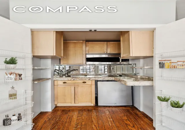 Homes for sale in New York City, NY | 25 Tudor City Pl #1419, New York City, NY 10017 | MLS# RLS20078984