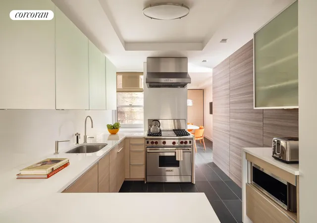 Photo 4 of House for sale at 8 E 96th Street #7C, New York, NY 10128 | MLS# RLS20080238 | Listing updated on 2026-03-30