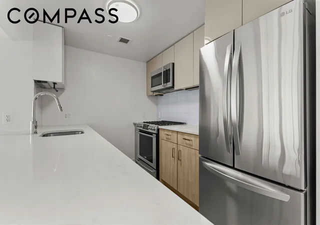 Homes for sale in New York City, NY | 171 W 131St St #411, New York City, NY 10027 | MLS# RLS20080251