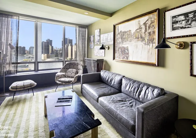 4th image of 870 United Nations Plz #18A, New York, NY 10017 | MLS# RLS20080309