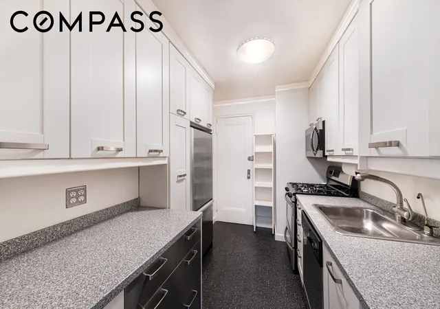 Photo 4 of Sale Pending at 55 Park Ave #4, New York, NY 10016 | MLS# RLS20080431 | Listing updated on 2026-06-16