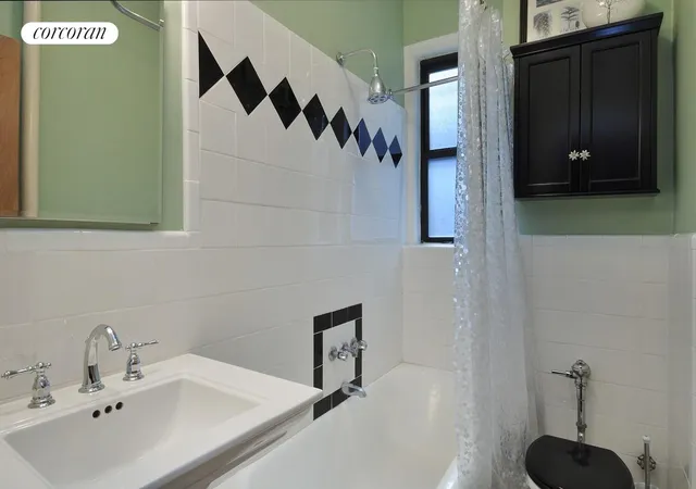 Photo 3 of House for sale at 860 W 181st Street #55, New York, NY 10033 | MLS# RLS20080438 | Listing updated on 2026-08-28