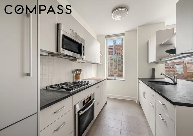 Photo 3 of Condo for sale at 100 Riverside Blvd #8U, New York, NY 10069 | MLS# RLS20080441 | Listing updated on 2026-06-07