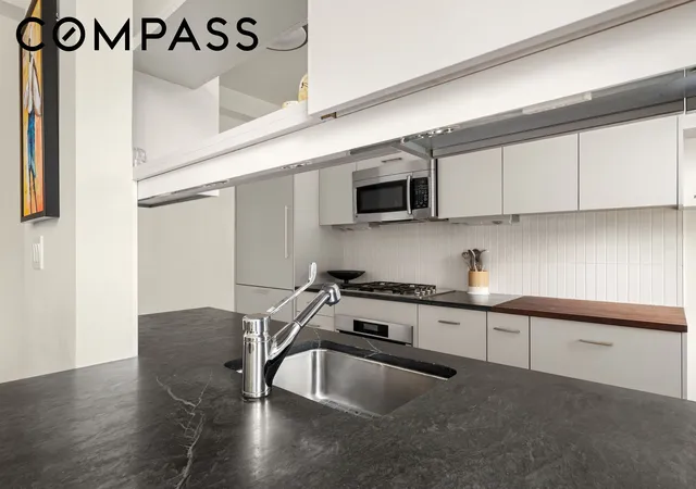 Photo 3 of House for sale at 100 Riverside Blvd #8U, New York, NY 10069 | MLS# RLS20080441 | Listing updated on 2026-06-07