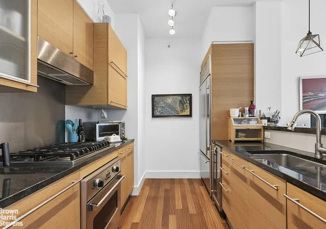Photo 3 of House for sale at 10 W End Ave #9F, New York, NY 10023 | MLS# RLS20080444 | Listing updated on 2026-07-20