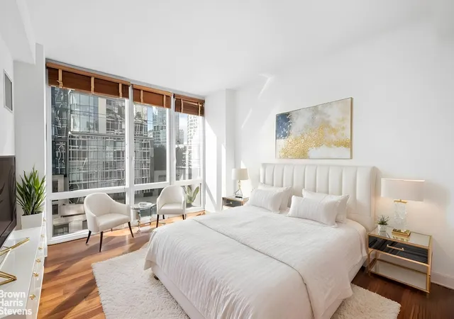 Photo 4 of House for sale at 10 W End Ave #9F, New York, NY 10023 | MLS# RLS20080444 | Listing updated on 2026-07-20