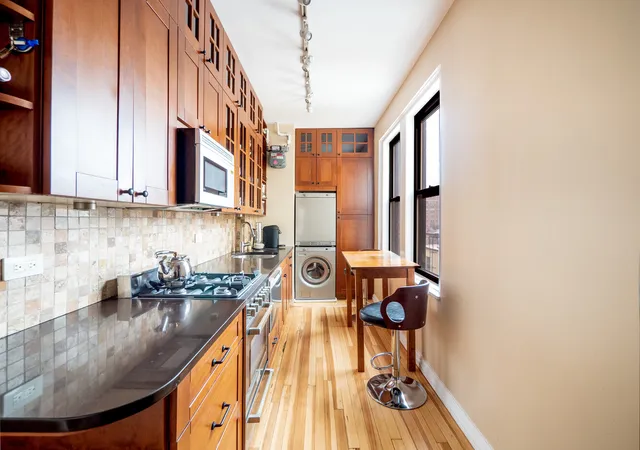 Photo 3 of Condo for sale at 28 W 69th Street #8B, New York, NY 10023 | MLS# RLS20080462 | Listing updated on 2026-07-23